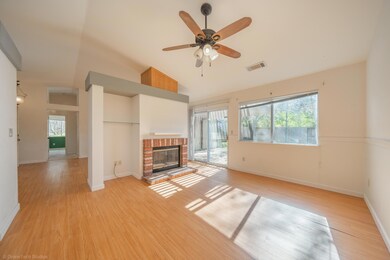 1421 Duck Tail Ct-16