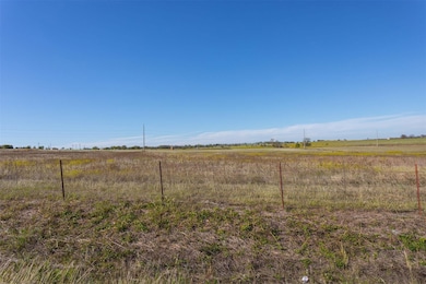 6632 Woodard Ave, Cleburne, TX 76033 - photo 3