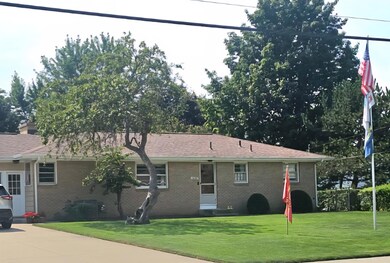 1626 Andrew St SE, Grand Rapids, MI 49508 - photo 2