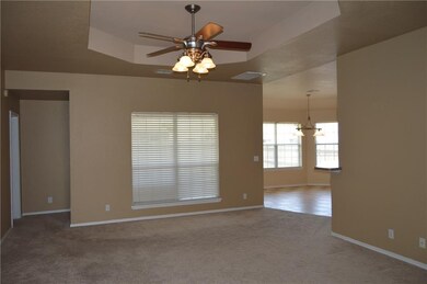 Living area is 14x18 feet.