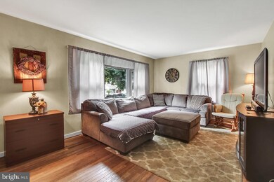 540 Maple St, Columbia, PA 17512 - photo 3