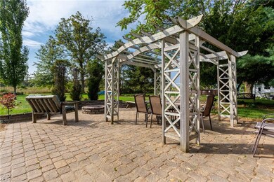 43071 Baetz Ct, Elyria, OH 44035 - photo 5