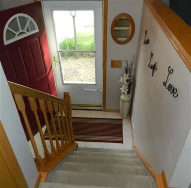 2024 W 55th St, Davenport, IA 52806 - photo 4