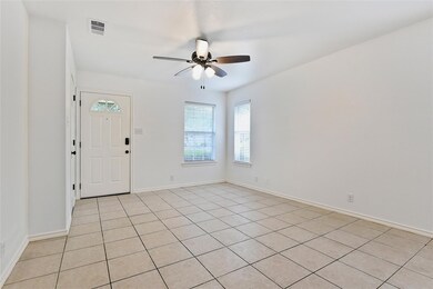 1014 W Coffin St unit 101, Denison, TX 75020 - photo 6