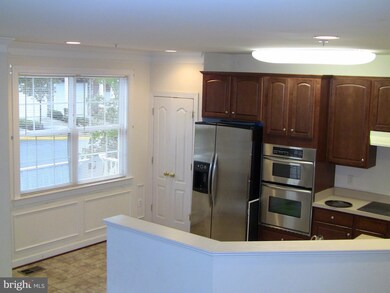 3550 Carriage Walk Ln unit 49-D, Laurel, MD 20724 - photo 4