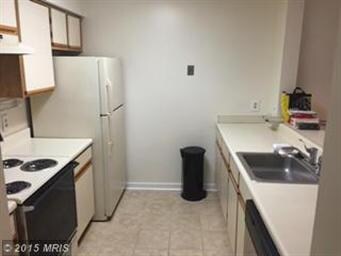 17 Hawthorne Ct NE unit 17, Washington, DC 20017 - photo 2