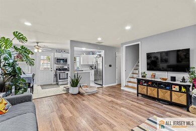 60 Sycamore St, Carteret, NJ 07008 - photo 5