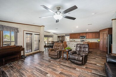 5105 Misty Hollow Dr, Joshua, TX 76058 - photo 6