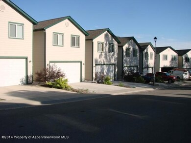 Pine condos 4 (2)