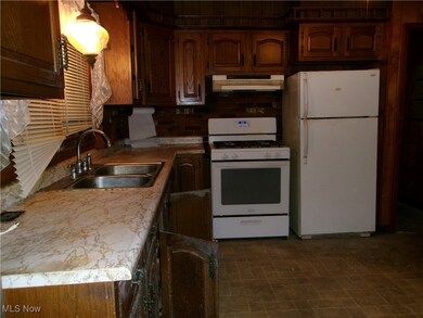 1723 E 29th St, Ashtabula, OH 44004 - photo 5