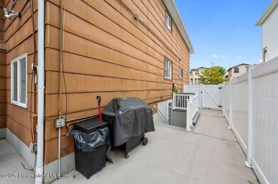 71 Goller Place, Staten Island, NY 10314 - photo 4