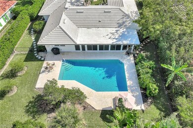79 Burning Tree Dr, Naples, FL 34105 - photo 4