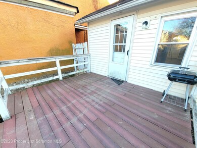 1510 Washburn St unit 1512, Scranton, PA 18504 - photo 3