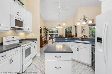 47 Meadowlake Cir S, Lake Placid, FL 33852 - photo 3