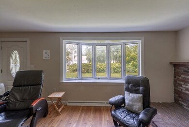 221 W Washington St, Hanson, MA 02341 - photo 5