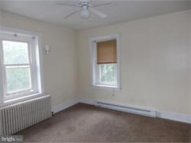 38 N Richardson Ave, Lansdale, PA 19446 - photo 4