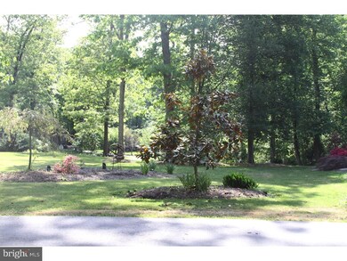 156 Barton Dr, Spring City, PA 19475 - photo 2