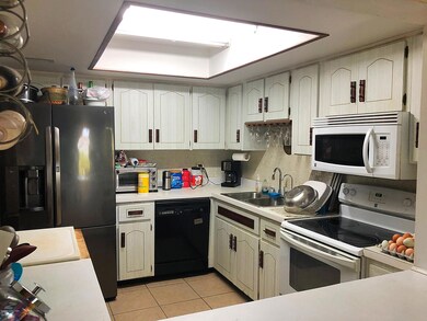 822 Cody - Kitchen