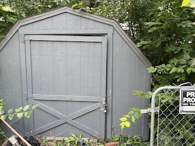 539 NE Scotland Ave, Topeka, KS 66616 - photo 3