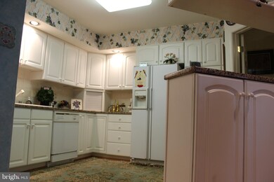 102 Mercer Ct unit 22 2A, Frederick, MD 21701 - photo 5