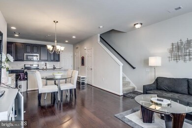 42753 Eildon Terrace unit 1, Ashburn, VA 20147 - photo 6