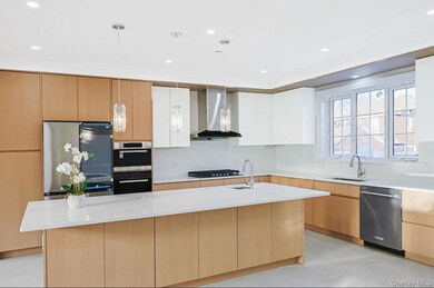 40-41 202nd St, Bayside, NY 11361 - photo 6