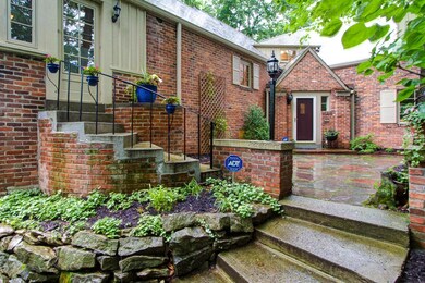 326 Walhalla Rd.