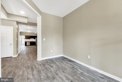 426 N Hilton St, Baltimore, MD 21229 - photo 3