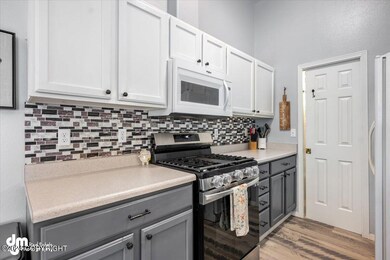 15-Kitchen_SLS_-1409