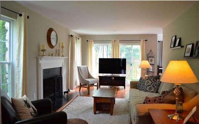 31 Hampton Ct, Norristown, PA 19403 - photo 4