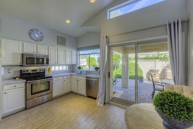 Great Windows in Kitchen
