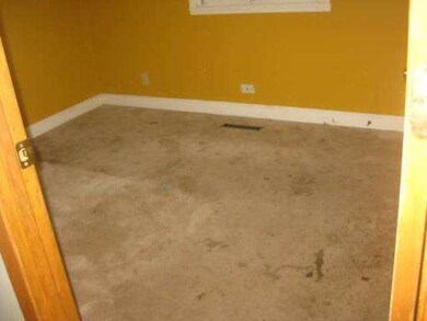 132 Pecos Cir, Carpentersville, IL 60110 - photo 7