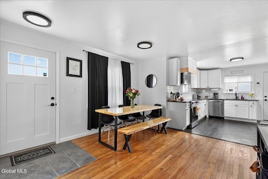 4 Sunset View Ave, Troy, NY 12180 - photo 4