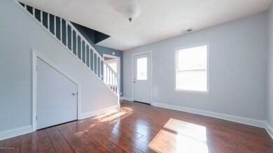 5051 Columbia Ave-1006