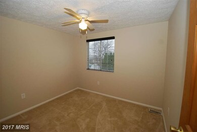 11716 Rosearbor Ct, Germantown, MD 20876 - photo 6