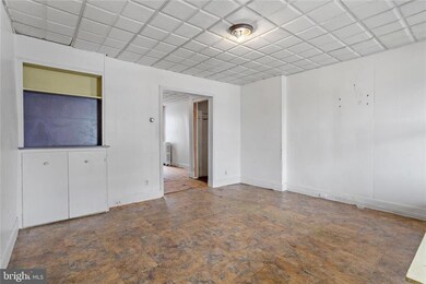 1322 W Gordon St, Allentown, PA 18102 - photo 4