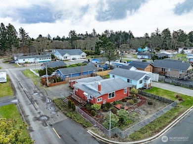 201 17th St SE, Long Beach, WA 98631 - photo 4