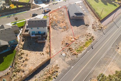 4615 SW Salmon Ave, Redmond, OR 97756 - photo 3