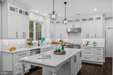 28 Sheffield Dr, Moorestown, NJ 08057 - photo 4