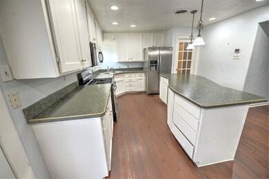 1108 Valentine St, Hurst, TX 76053 - photo 6