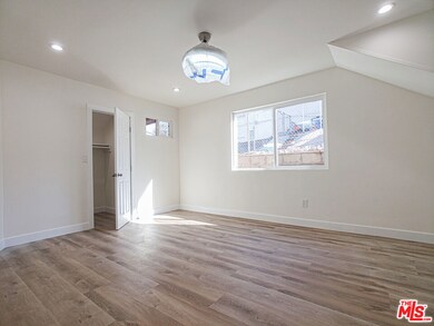 4725 Pickford St, Los Angeles, CA 90019 - photo 7