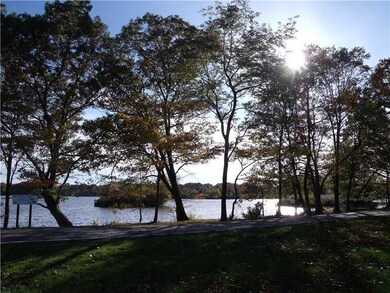 35 Kirby St, Barrington, RI 02806 - photo 2