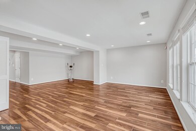 25193 Destination Square, Aldie, VA 20105 - photo 7