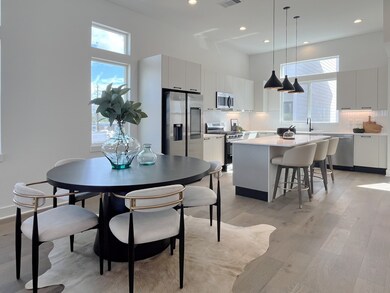 Dining Kitchen