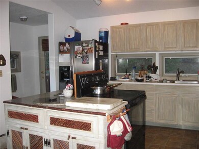 5595 Foley Ln, Central Point, OR 97502 - photo 4