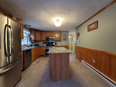 147 Daniel Plummer Rd, Goffstown, NH 03045 - photo 6