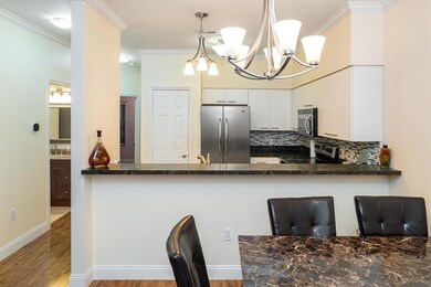 Dining, Kitchen