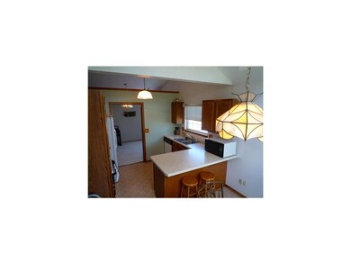 Kitchen. Eat-in Kitchen with Breakfast Bar