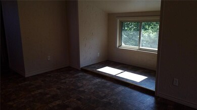 4112 County Road 801 unit D, Joshua, TX 76058 - photo 3