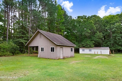 11-4969 Redman Rd-11